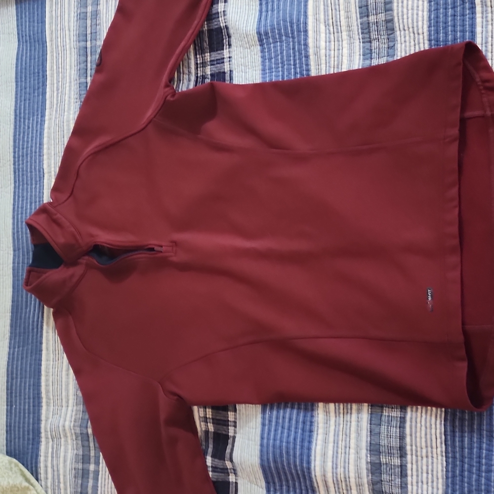 Nike therma-fit long sleeve jacket small